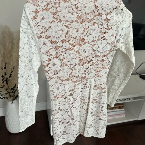 WHITE LACE DRESS - Picture 3 of 6